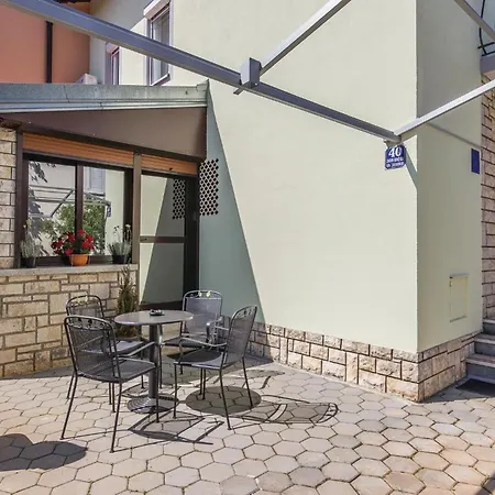 בית נופש Awesome In With Kitchen *