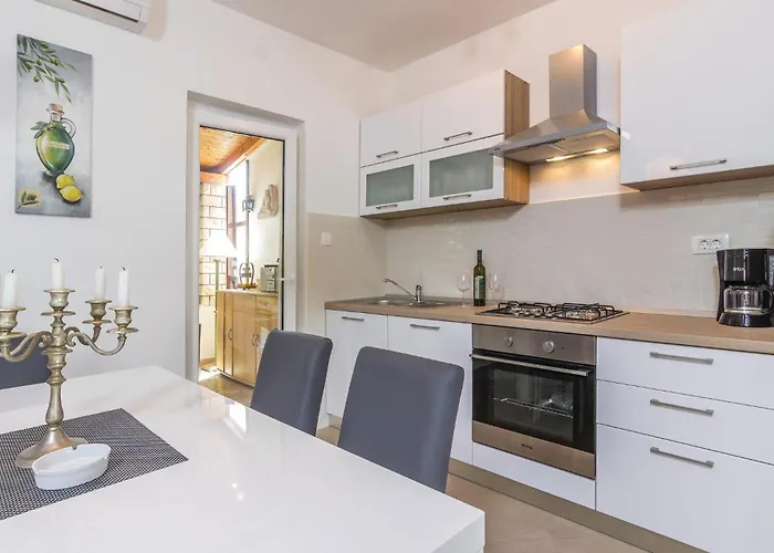 Nyaraló Awesome In With Kitchen Rovinj