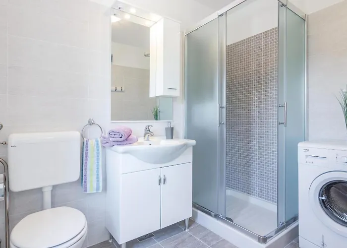 Awesome In With Kitchen *