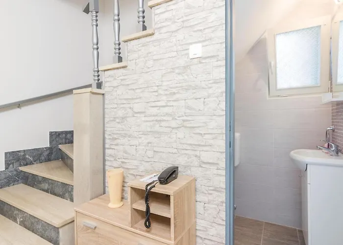 Awesome In With Kitchen Rovinj