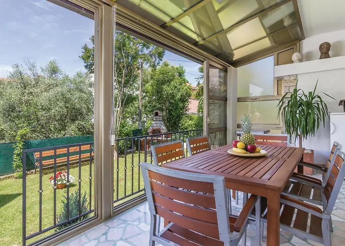 Awesome In With Kitchen