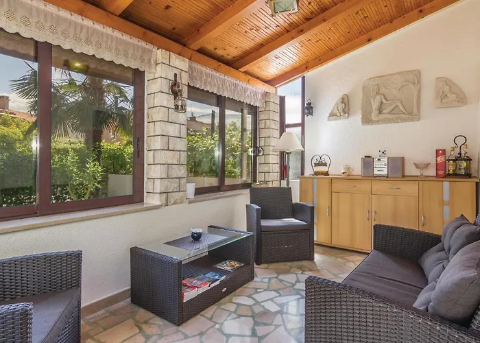 Awesome In With Kitchen Rovinj