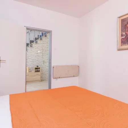 Awesome Home In Rovinj With Kitchen Holiday home