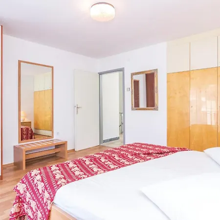 Awesome In With Kitchen Rovinj