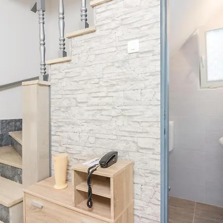 Awesome In With Kitchen Rovinj